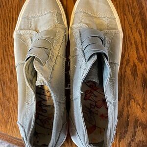 Blowfish casual tennies. Size 9.5